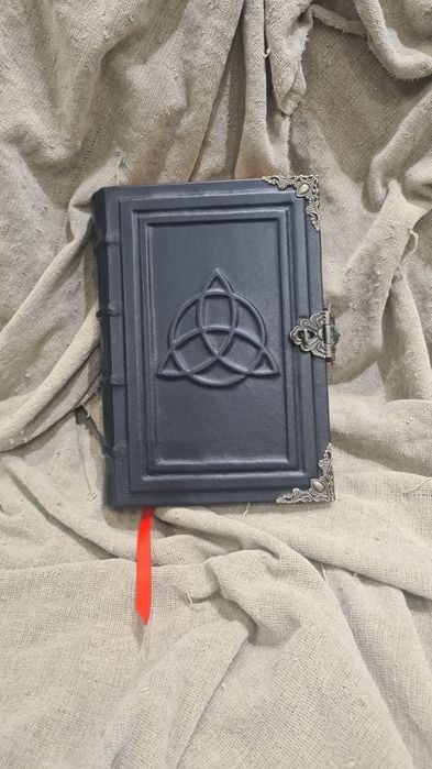 Книга "Властелин Колец"