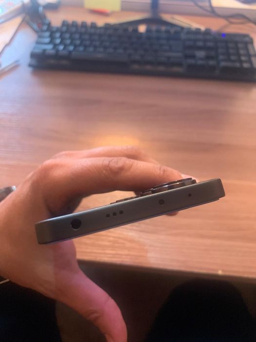 Продам redmi note 13