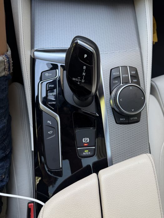 BMW Seria 5 G30 520d M Sport | Harman Kardon | HUD | Trapă | 152k km