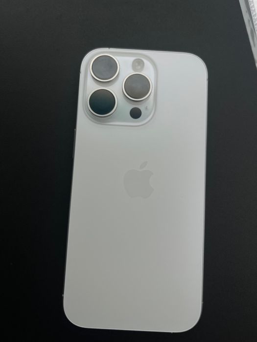 Продам Iphone 16 Pro
