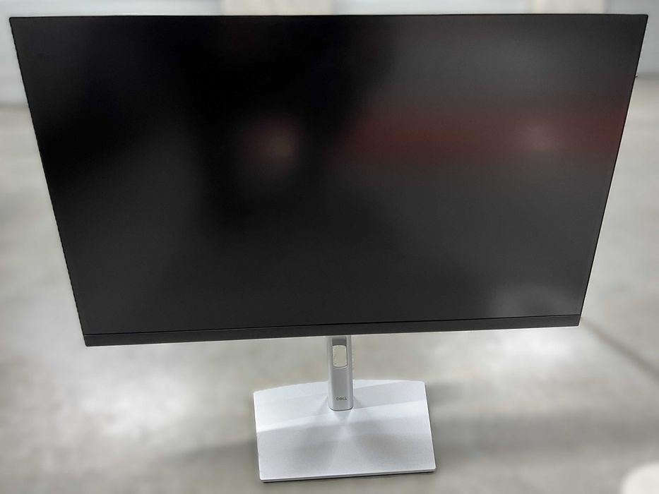 Професионален монитор Dell P2723D, 27