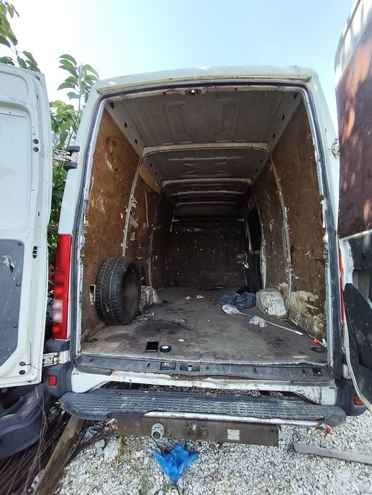 Продавам Iveco daily 2.3 unijet