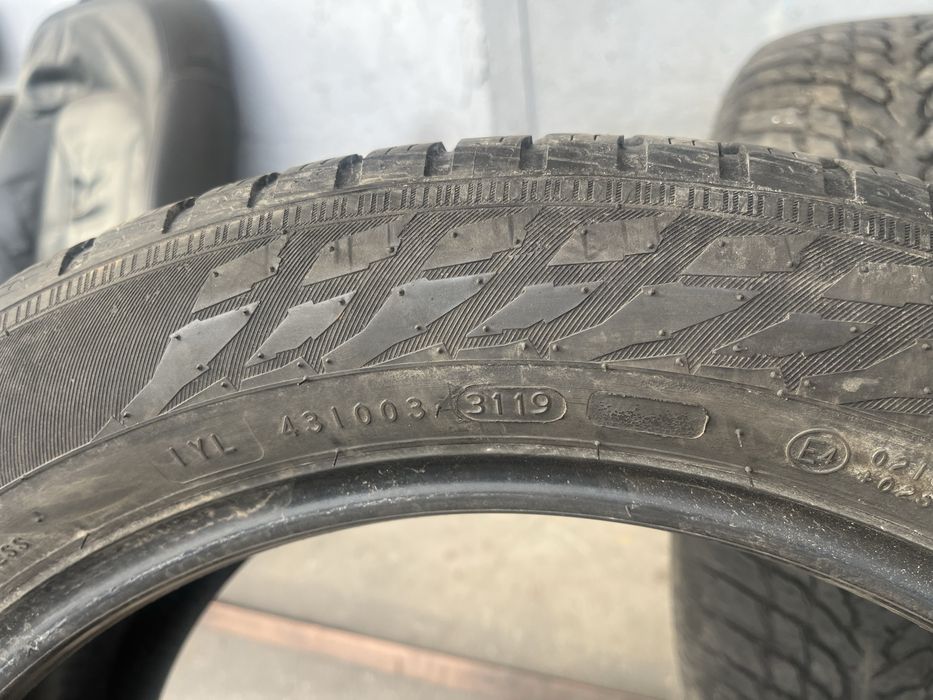 2 бр. зимни гуми 225/50/17 Nokian DOT 3119 5 mm