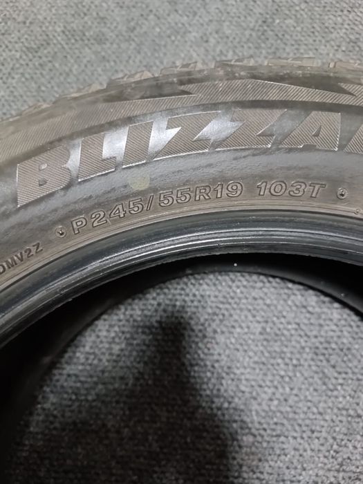 Продам клмплект шин