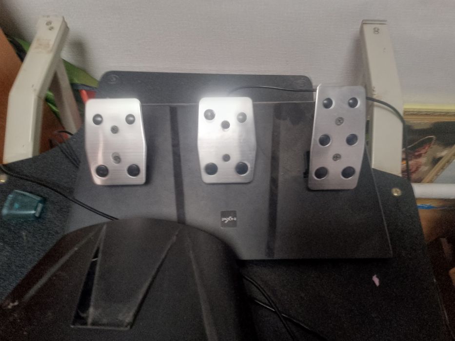 Продам руль, коробка передач и педали