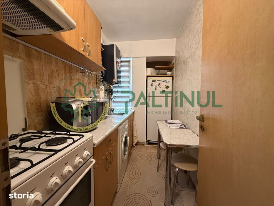 Apartament 3 camere de inchiriat, str Ostirii