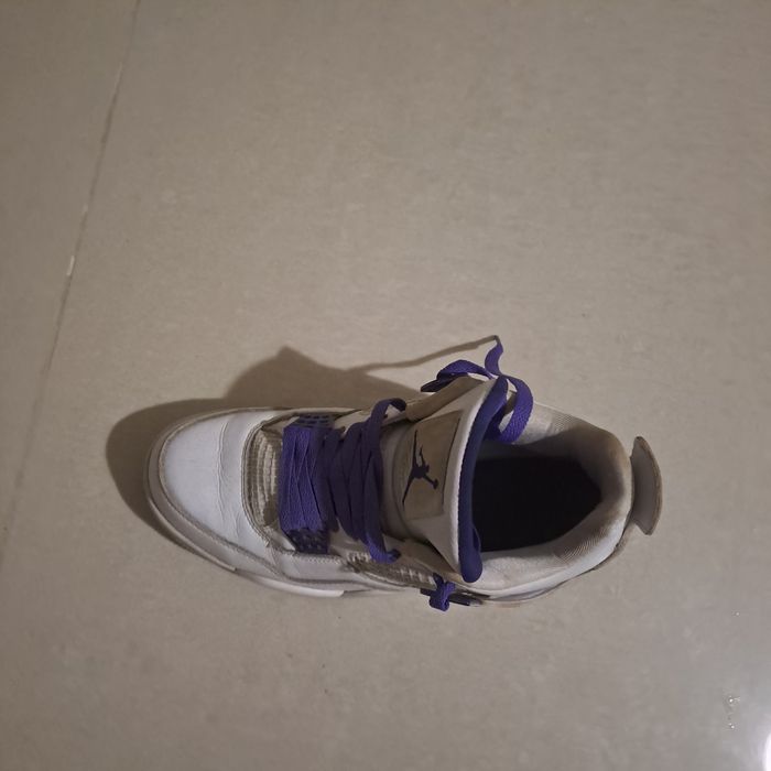 Продавам jordan 4 travis scott 1 I travis scott lol