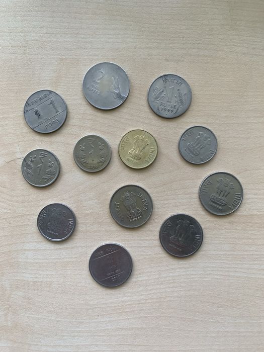 Продам коллекционные монеты и купюры