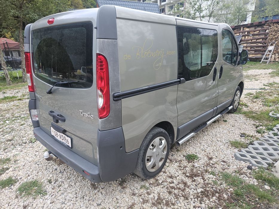 Vând Renault Trafic 2.0