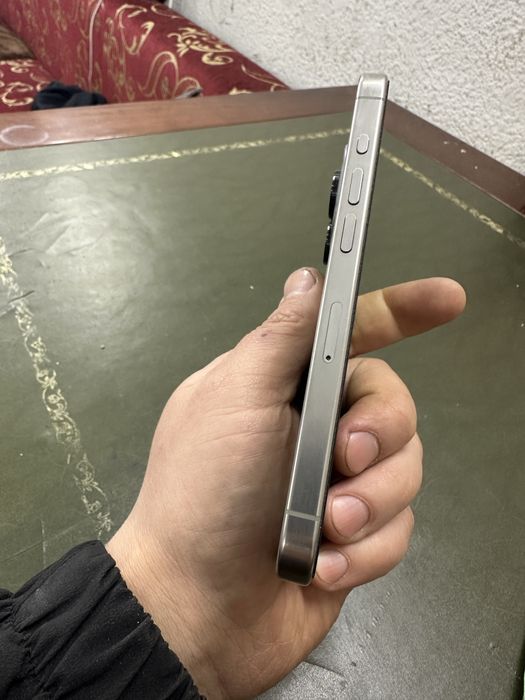 Айфон 15 pro в отличном состояний