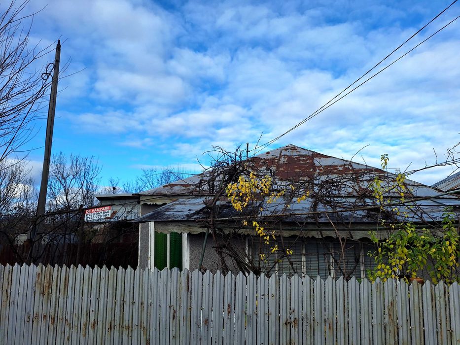 Vand casa batraneasca