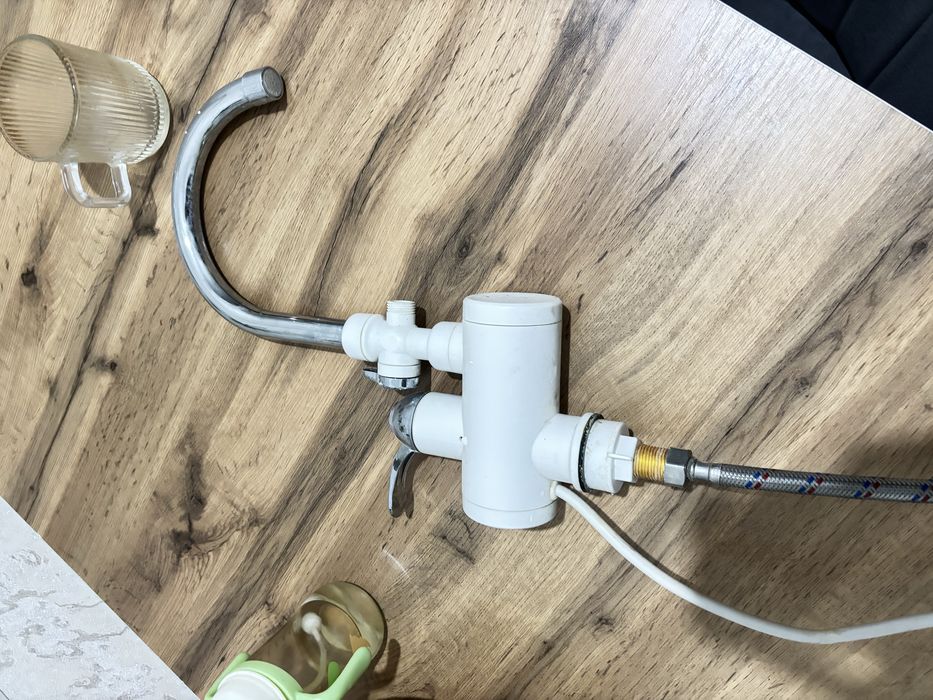 кран с подогревом воды