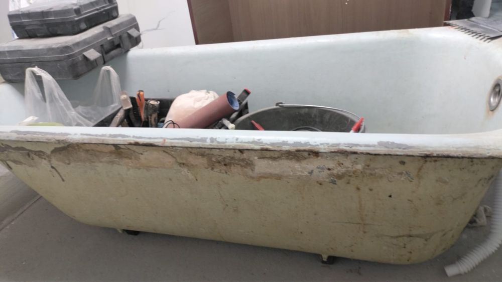 Продается чугунная ванна