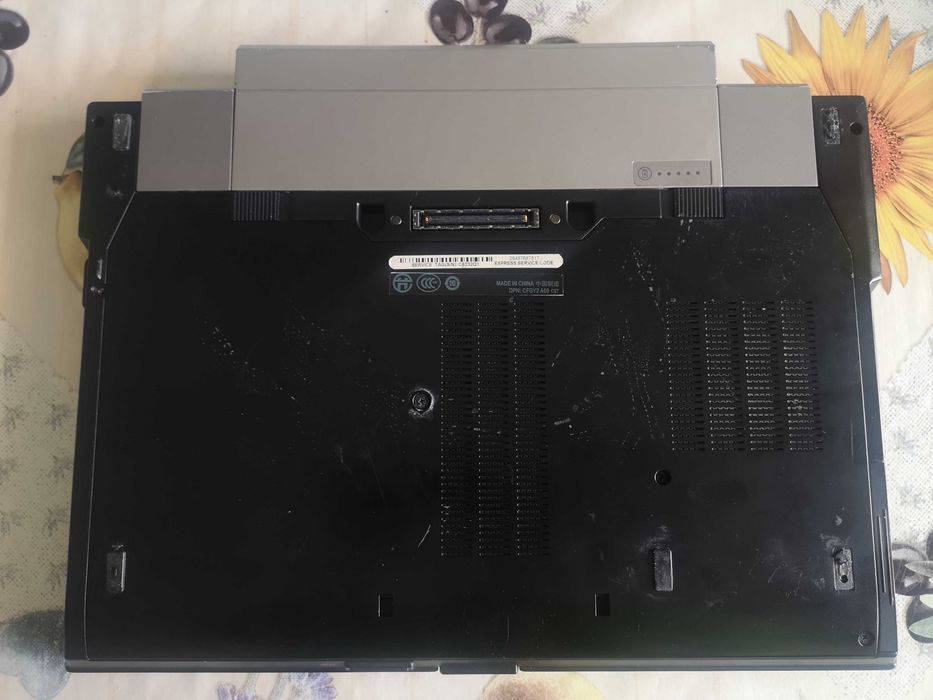 Лаптоп DELL Latitude e6410