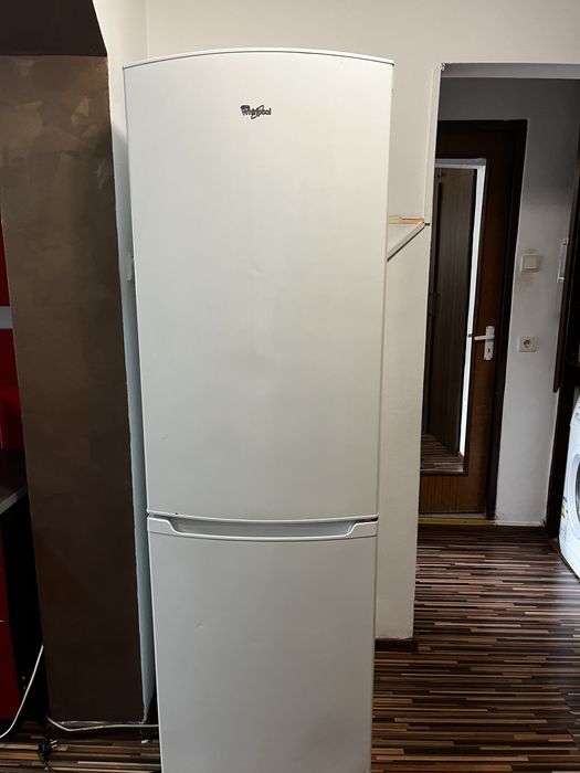 Frigider Whirlpool cu congelator – stare foarte bună