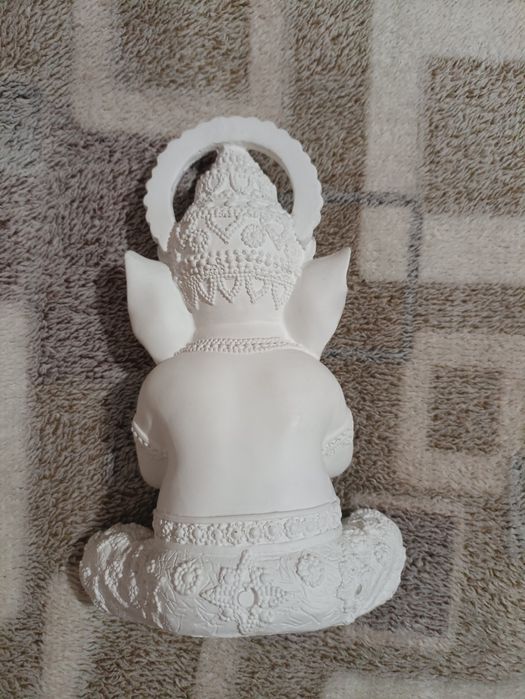 Ганеша. Гипсовая статуэтка, 21 см.