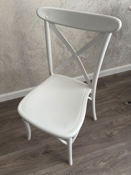 Продам пластиковый стул