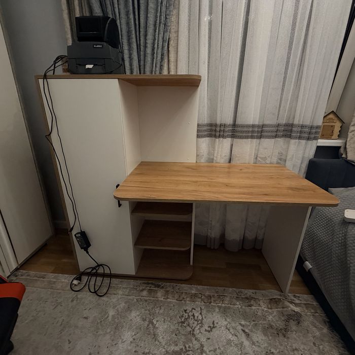 Продам парту в хорошем состоянии