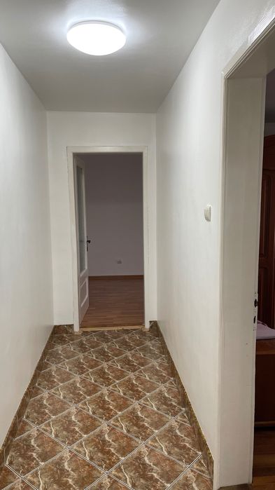 Proprietar, vând apartament 4 camere plus garaj