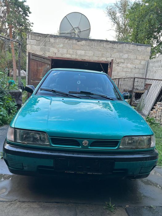 Nissan sunny n14
