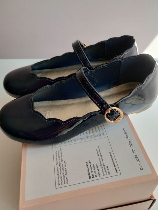 Тъмно сини лачени обувчици Okaidi 30 номер
