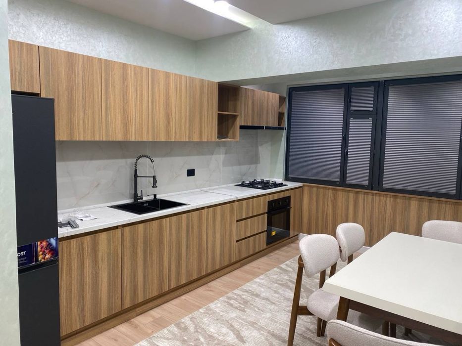 Продается 3 комнатная квартира на Цуме,ор-р Вохха Бразери,75м2