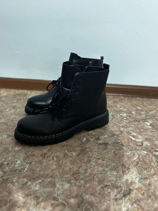 Качественные  новые сапоги, ботинки