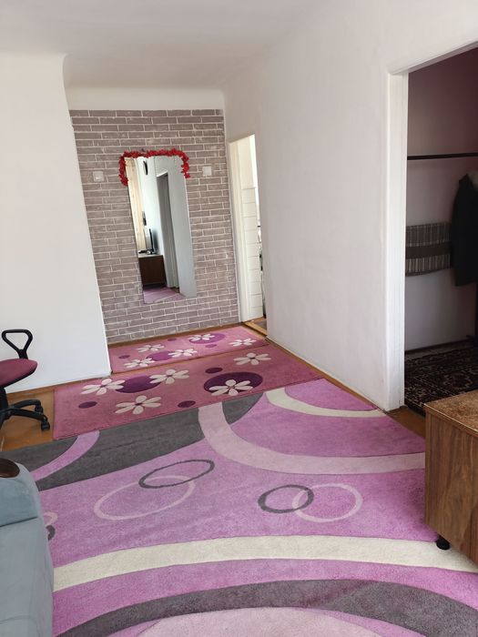 Срочно.Сдам квартиру 2х. Центр.