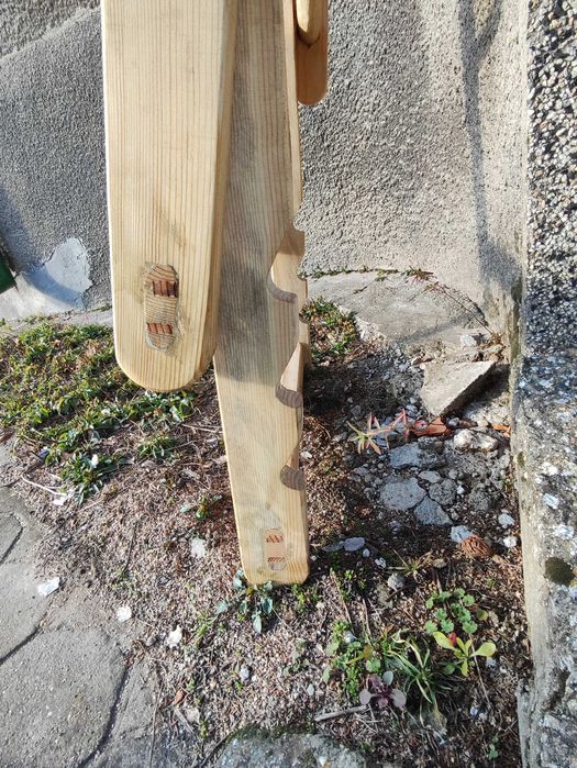 Продавам дървени шезлонги