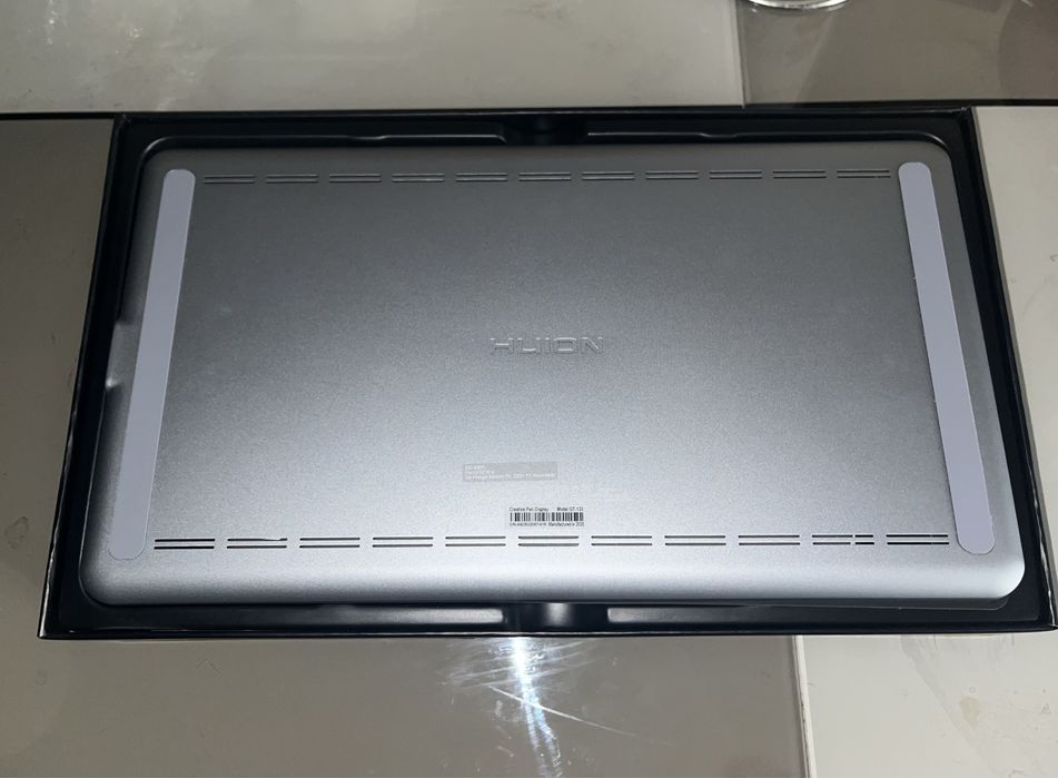 Tableta grafica Huion Kamvas Pro 13.3 inch, inca in garantie