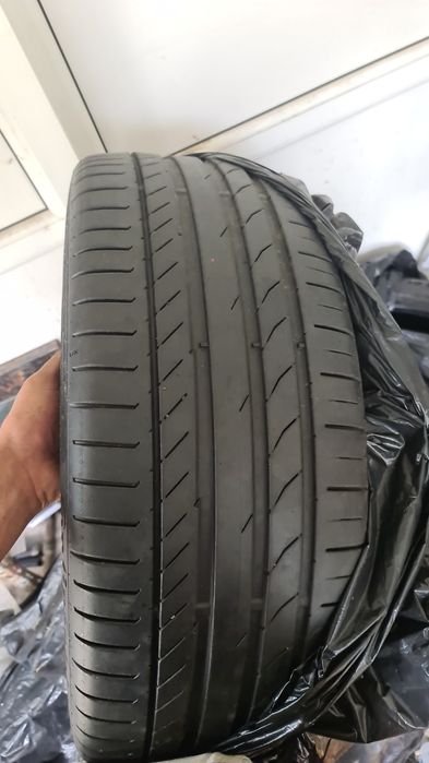 Vând 4 cauciucuri de vară 245/45 R19  98W  CONTINENTAL