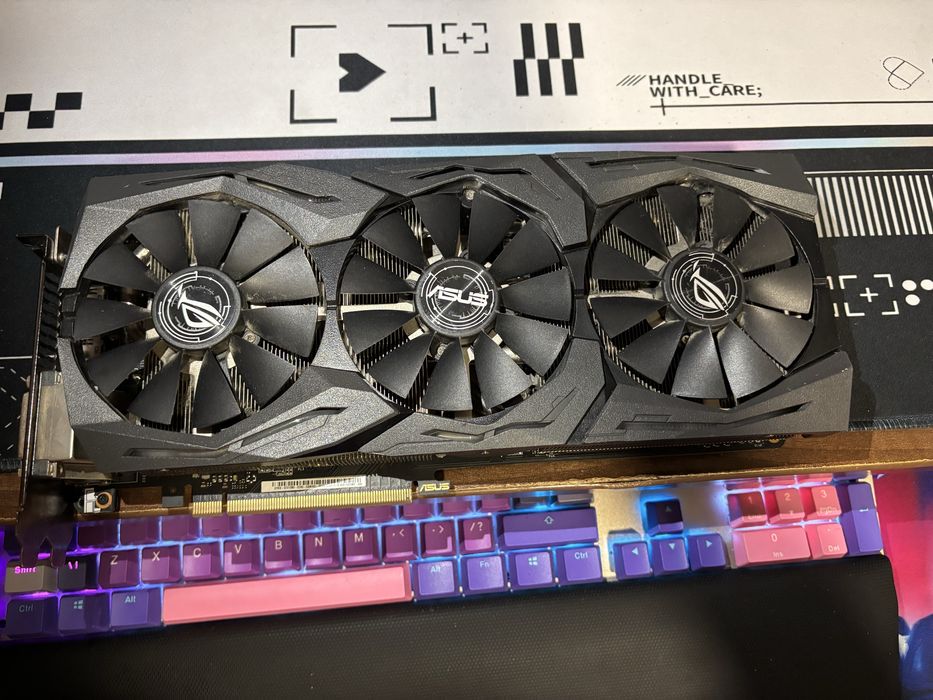 Placa Video Nvidia Asus ROG Geforce GTX 1080 OC 8GB GDDR5X