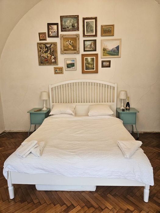 Apartament de 2 camere in centrul istoric de inchiriat