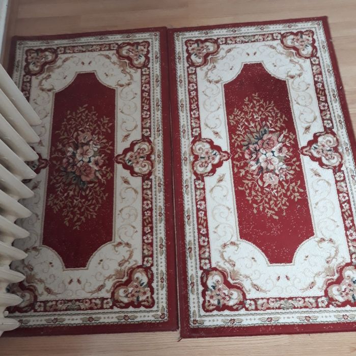 Set de 4 covor din lana pura100%, tot setul la 1200 lei