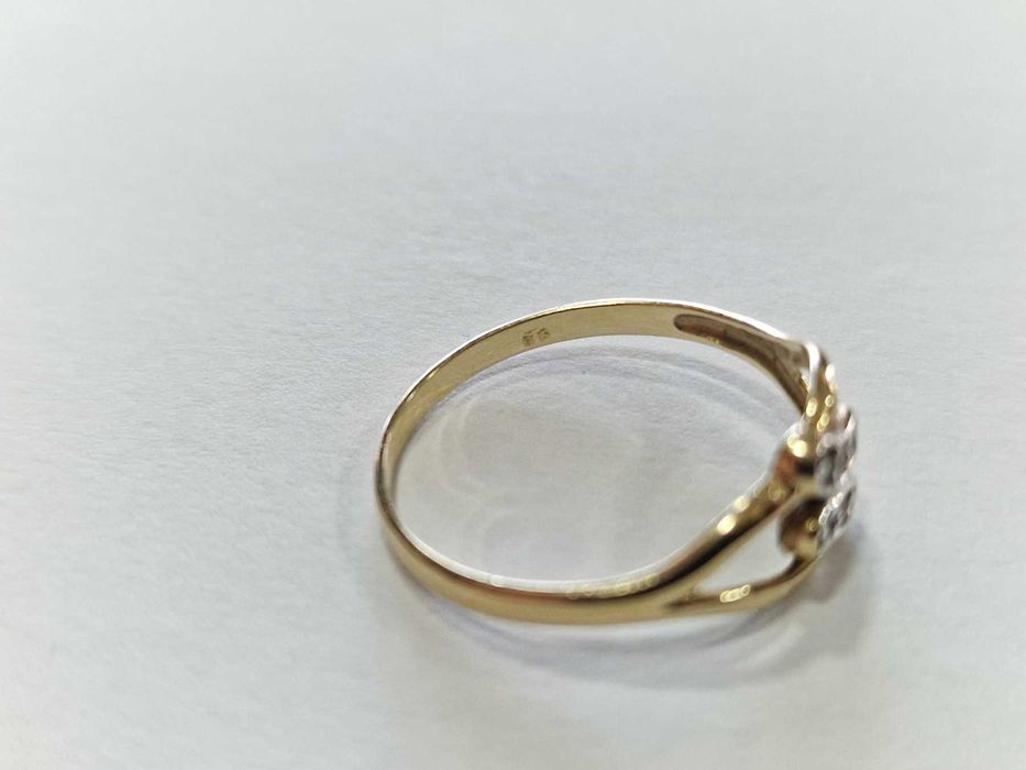 Дамски златен пръстен 14К 585 / 1,67 гр.
