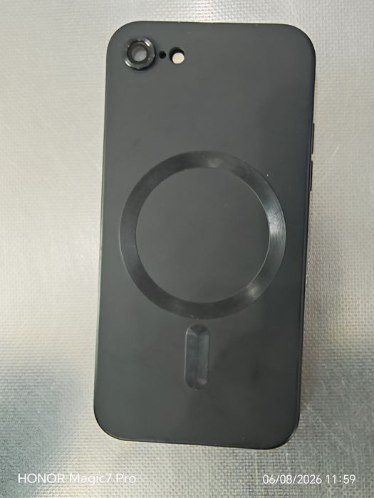 Iphone se  gen3 128 gb в хорошем состоянии
