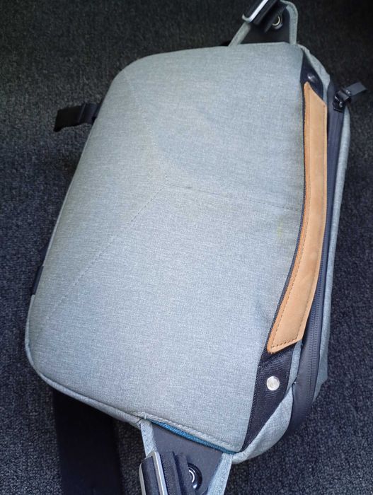 Geanta 10 Litri Peak Design + Accesorii