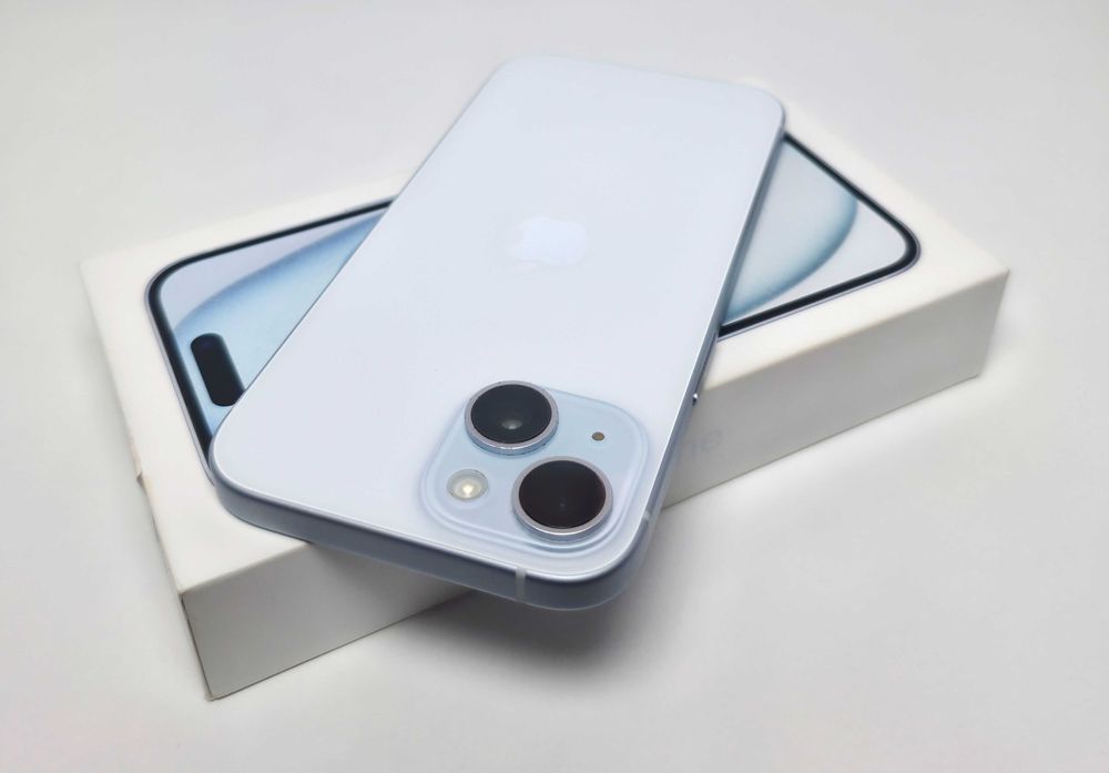 iPhone 15 256GB Blue