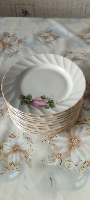 Набор столовой посуды