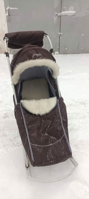 Продам санки в хорошем состоянии