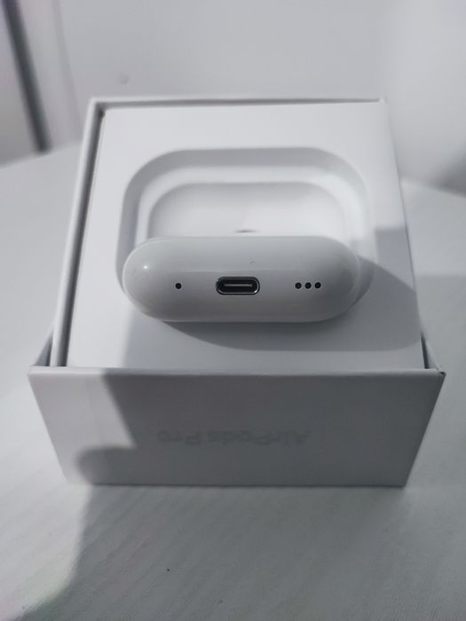 Airpods pro 3 aproape noi nouțe cu tot cu accesori