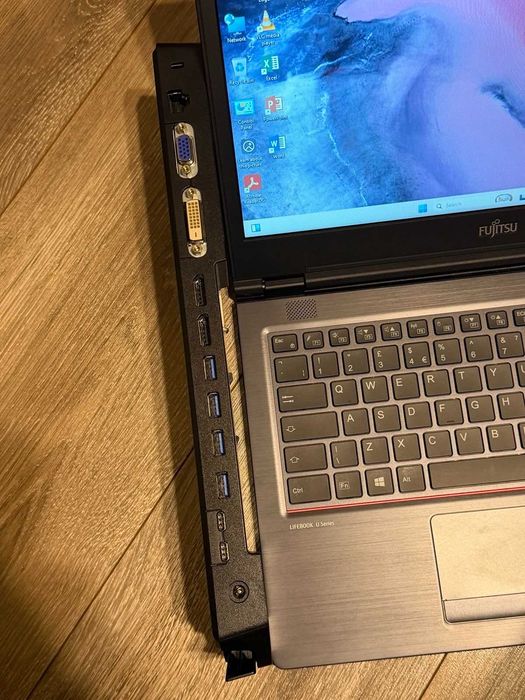 Fujitsu Lifebook U747 I7-7600U/8RAM/256SSD