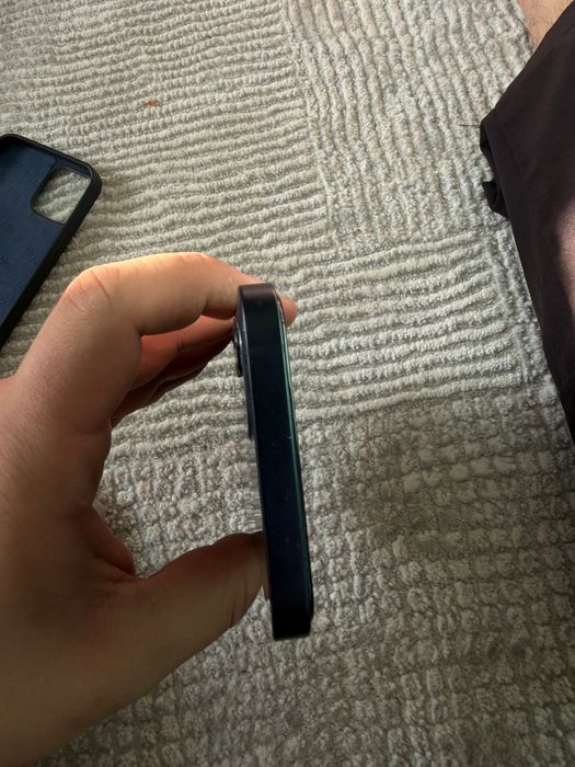 Айфон 12 оригинал ниче не менялось