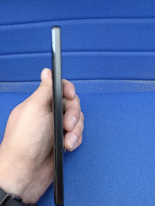 Xiaomi 13T Pro  cu 12+6 gb RAM si 512 GB