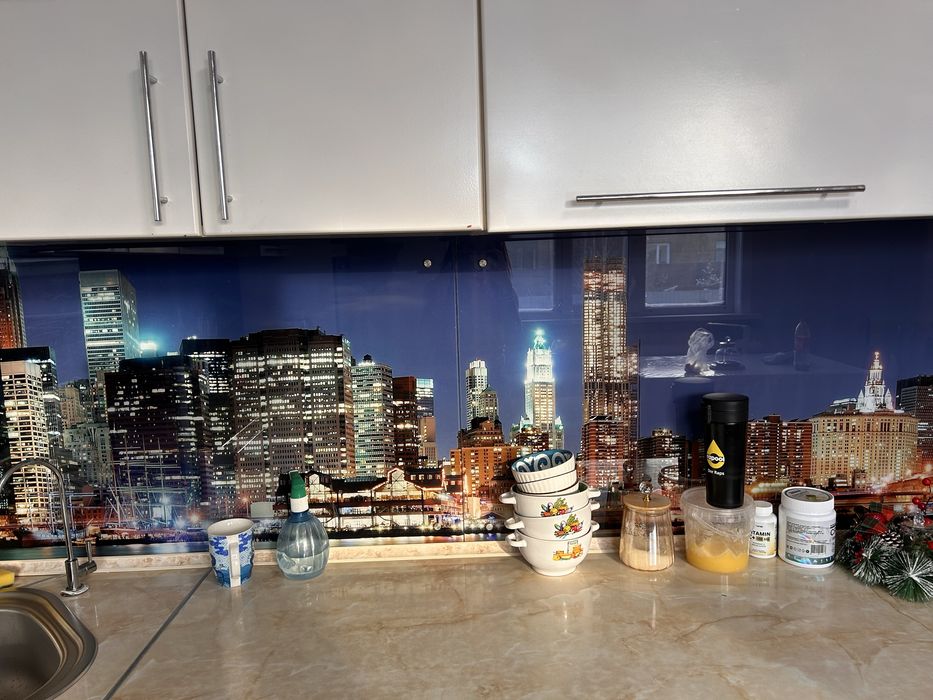 Продам кухню угловую.