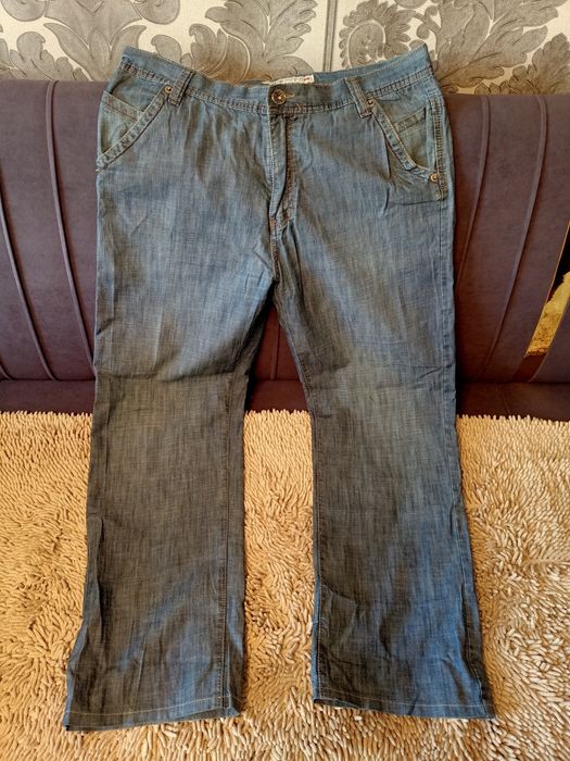 Продам джинсы мужские