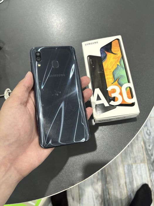 Samsung A30. 3/32