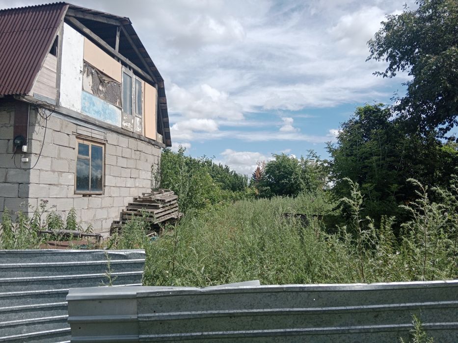 Продам дачу с домиком.