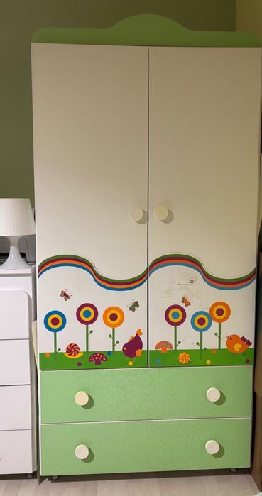 Детско легло с чекмеджета + гардероб + скрин комплект