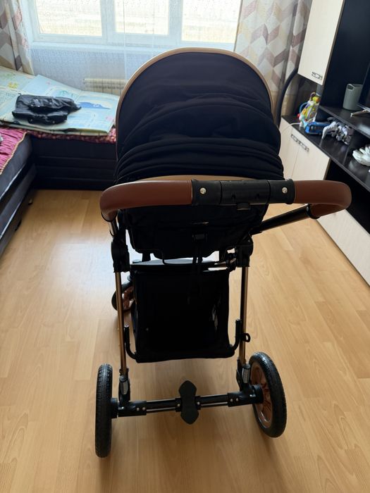 Продам коляску с автокреслом